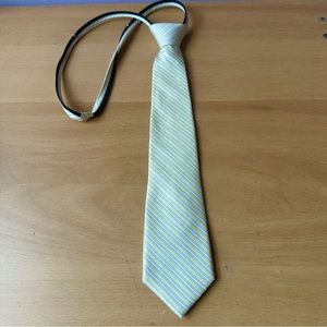 Boy’s Calvin Klein Yellow Striped Zipper 100% Silk Tie